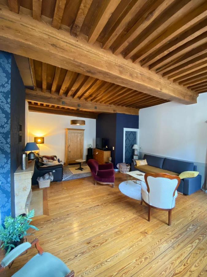 Vaste Appartement Centre Historique De Dole Bagian luar foto